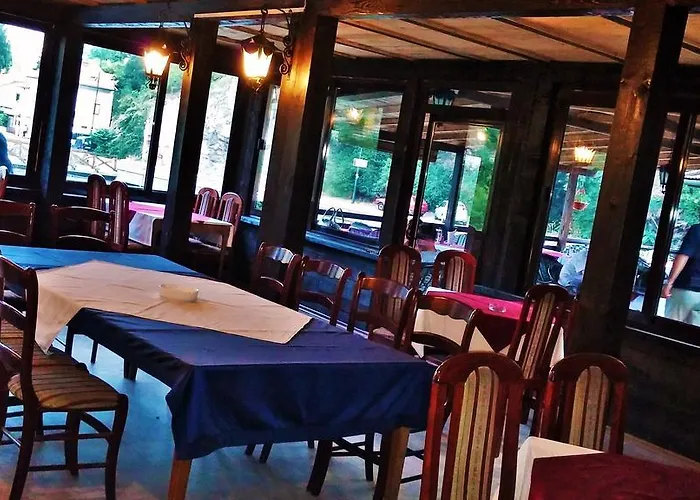 Bazeni Frühstückspension Sarajevo