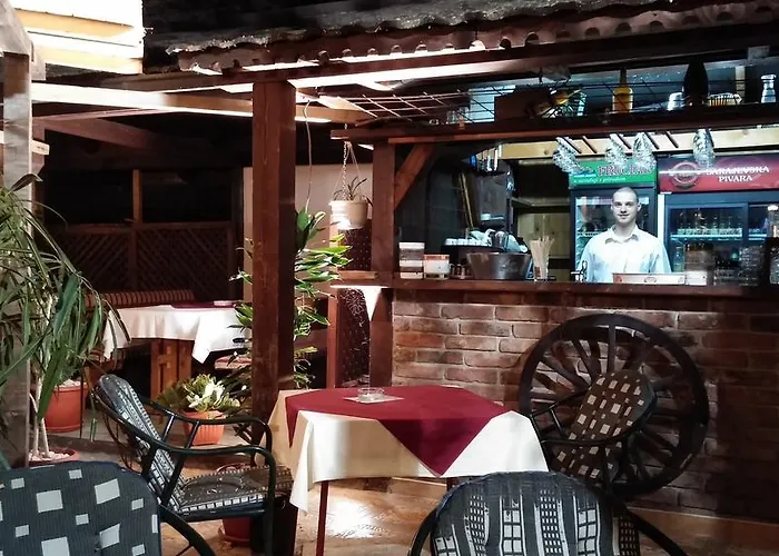 Frühstückspension Bazeni 3*